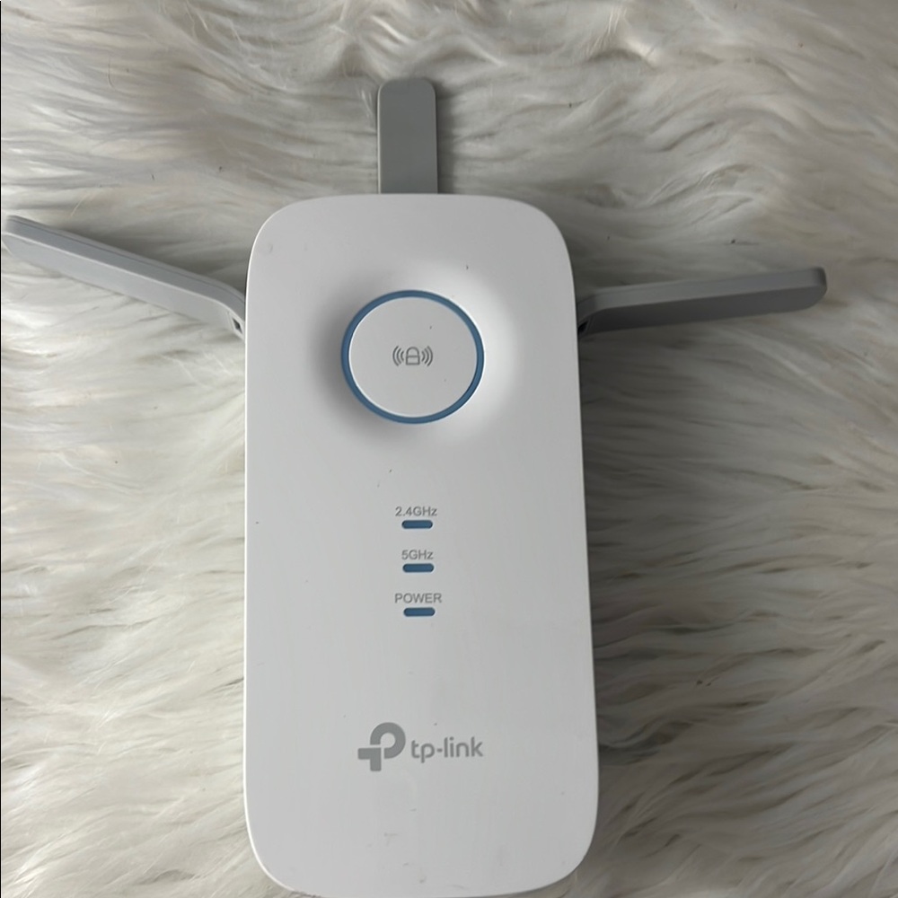 TP-Link White Wi-Fi Range Extender